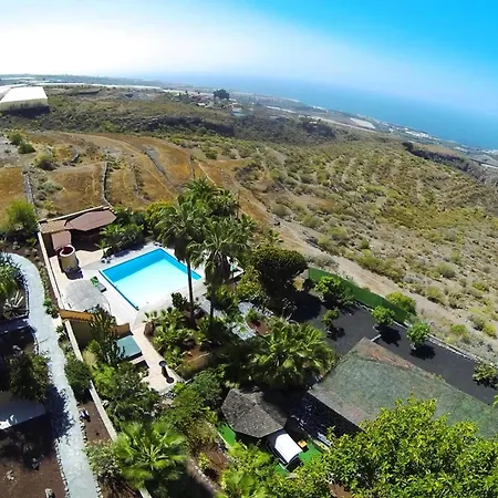 Geraeumiges Mit Gehobener Ausstattung * Guia de Isora (Tenerife)